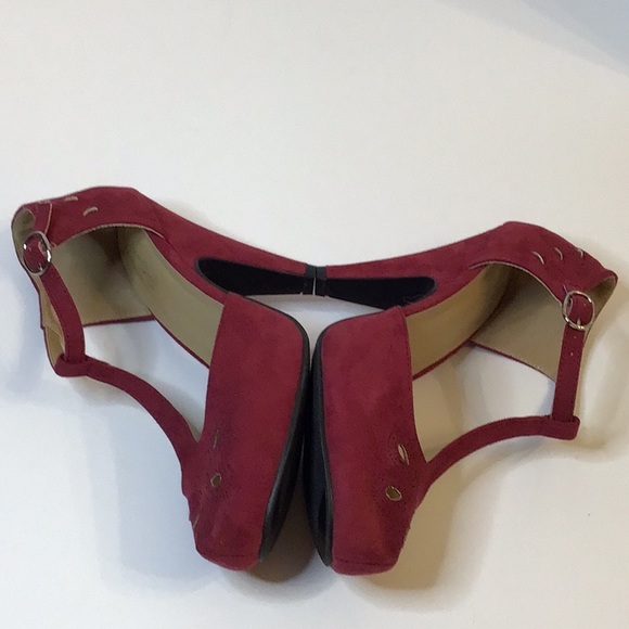 GRAHAM STREET SHOES Co. BURGUNDY RED T. STRAP SUEDE HEELS SZ 8 - Picture 10 of 15